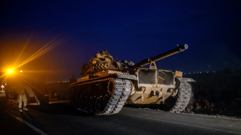 Fotografi dhe Video: Operacioni ushtarak i Turqisë në verilindje të Sirisë, në ditën e parë