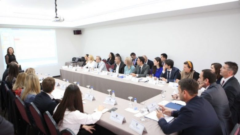 Akademia Diplomatike fillon trajnimin intensiv për diplomatë të rinj