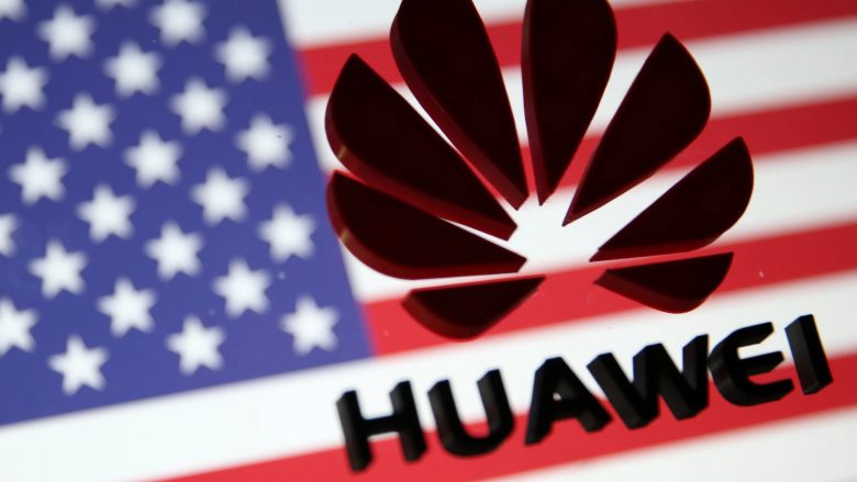 Huawei kinez dobësohet nën presionin tregtar amerikan