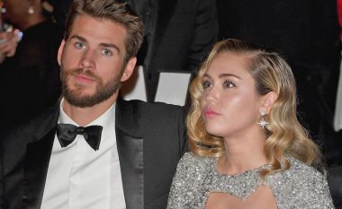 Miley Cyrus e thumbon ish-bashkëshortin e saj, Liam Hemsworth në Instagram: Mendova se të gjithë djemtë ishin të këqij