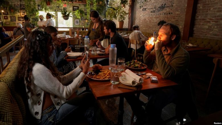 Hapet bar-restoranti i parë amerikan që shërben marihuanë