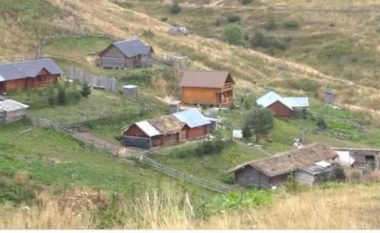 Podgorica u jep ultimatum kosovarëve që t’i rrëzojnë stanet brenda territorit malazez