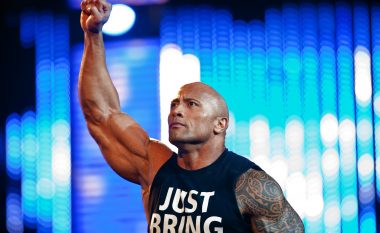 Dy muaj pasi u pensionua, The Rock rikthehet në WWE