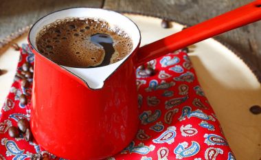 Katër përfitimet shëndetësore të kafes turke – pijes së preferuar të mëngjesit