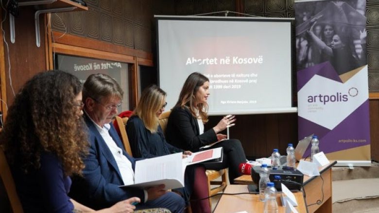 Gratë në Kosovë vazhdojnë të kryejnë aborte për shkak të preferencave gjinore