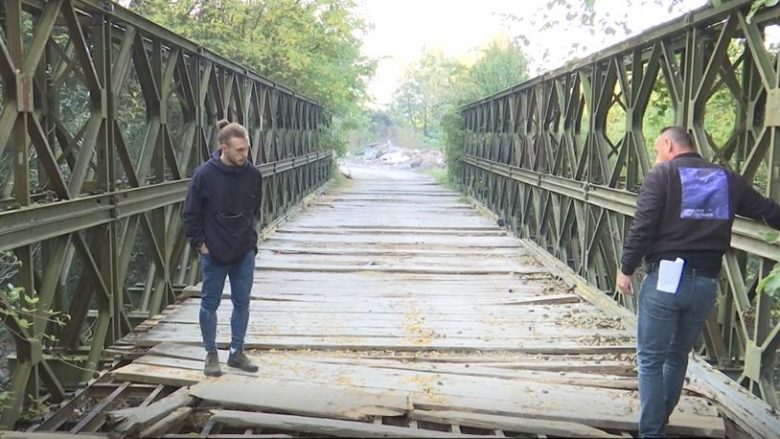 Banorët e gjashtë fshatrave të Gjakovës ndihen të rrezikuar, ura e pasigurt