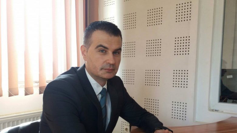 Veselinoviq nga Lista Serbe: Alergjia nga zarfet në KQZ, shfaqje e orkestruar për t’i vjedhur votat