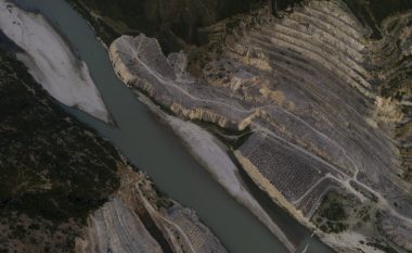 Në Ballkan janë 2,800 projekte të hidrocentraleve, 'tsunami i digave' pushton lumin Vjosa