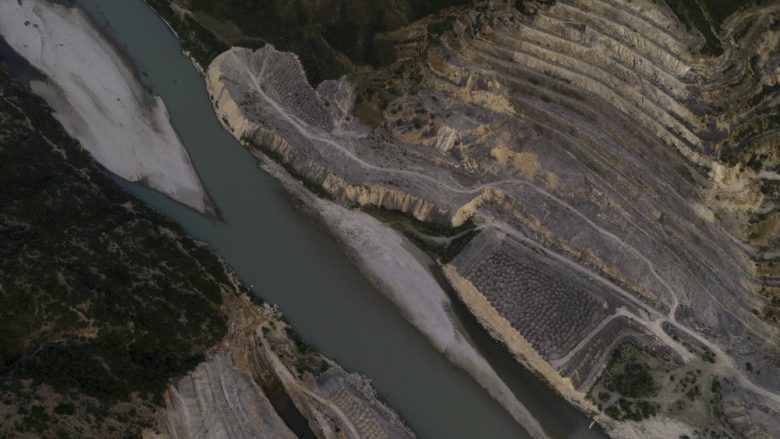 Në Ballkan janë 2,800 projekte të hidrocentraleve, ‘tsunami i digave’ pushton lumin Vjosa