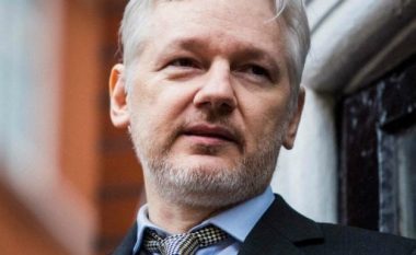 La Repubblica: Mjekët, avokatët dhe vizitorët e Assange u spiunuan – informacionet iu dërguan inteligjencës amerikane