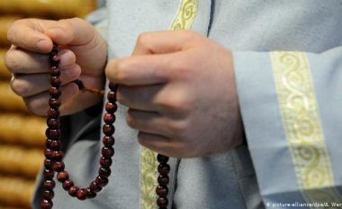 Gjermania financon shkollimin e imamëve në këtë vend