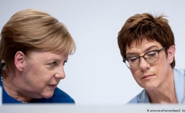 Angela Merkel dhe AKK – ngjashmëritë dhe dallimet