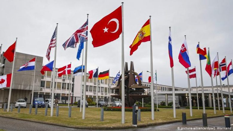 A mund të përjashtohet Turqia nga NATO?