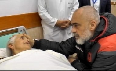 Edi Rama viziton të plagosurit në spital: Kjo ka qenë një ditë e rëndë për kombin shqiptar