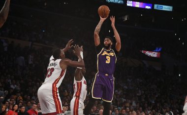 Lakers marrin fitoren e shtatë radhazi, Toronto fiton në udhëtim