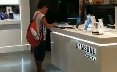Nuk kishte kushte për të blerë kompjuter, braziliani 10-vjeç përdor tabletin e dyqanit të Samsungut për t’i bërë detyrat