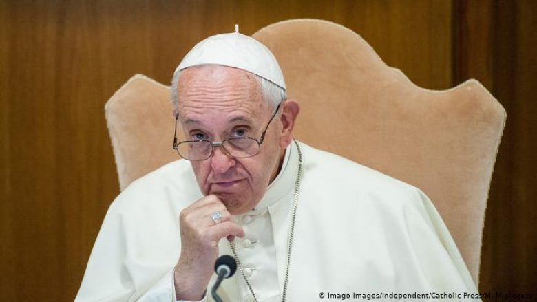 Papa Françesku: Ka korrupsion në Vatikan