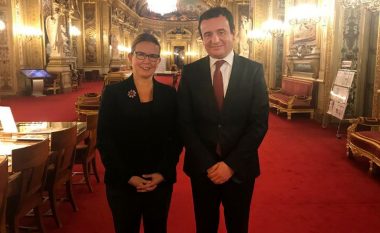Kurti takohet me senatoren de Cidrac: Bashkëpunimi midis Kosovës e Francës mund të thellohen e zgjerohen