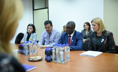 Laureati për paqe Denis Mukwege, takohet me Komisionin Qeveritar për Njohjen dhe Verifikimin e Statusit të Personave të Dhunuar gjatë Luftës