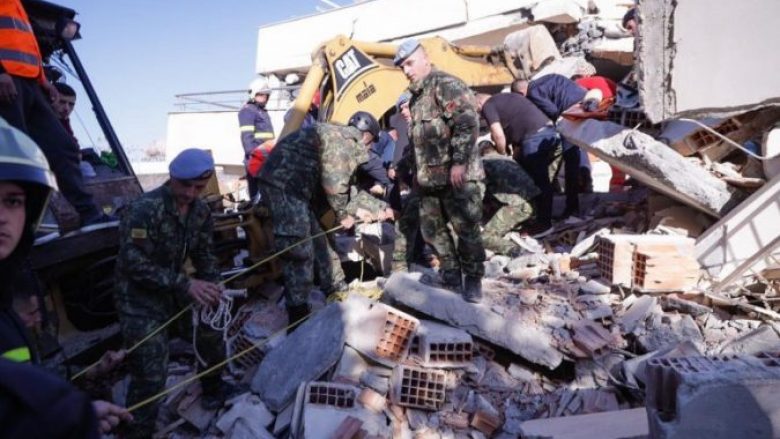 Shkon në 22 numri i të vdekurve nga tërmeti në Shqipëri
