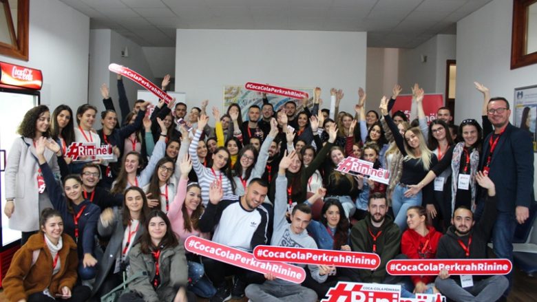 Trajnohen mbi 900 të rinj për treg të punës nga programi “Coca-Cola përkrah rininë”