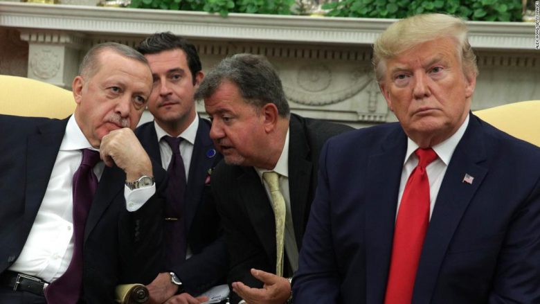 Erdogan thotë se i tha Trumpit: Turqia nuk do të heqë dorë nga sistemi i mbrojtjes raketore ruse