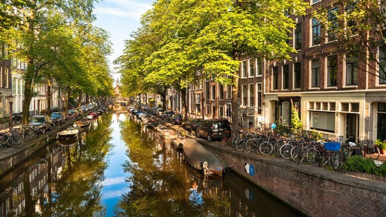 Amsterdami shpallet vendi më miqësor në botë për turistët