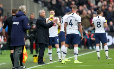Mourinho debuton me fitore dhe spektakël si trajner i Tottenhamit