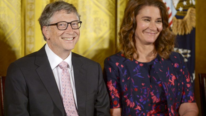 Fondacioni i Bill dhe Melinda Gates i dhuron 100 milionë dollarë për të gjetur ilaçin kundër HIV-it