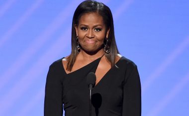 Michelle Obama me rrëfim të hidhur: Njerëzit largoheshin nga unë vetëm pse isha e zezë, më pas u bëra Zonja e Parë e ShBA-së