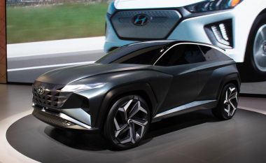 Hyundai Tuscon tërësisht i ri shkëlqen derisa është në lëvizje