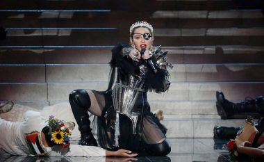 Madonna i ka anuluar koncertet me këshillim të mjekëve