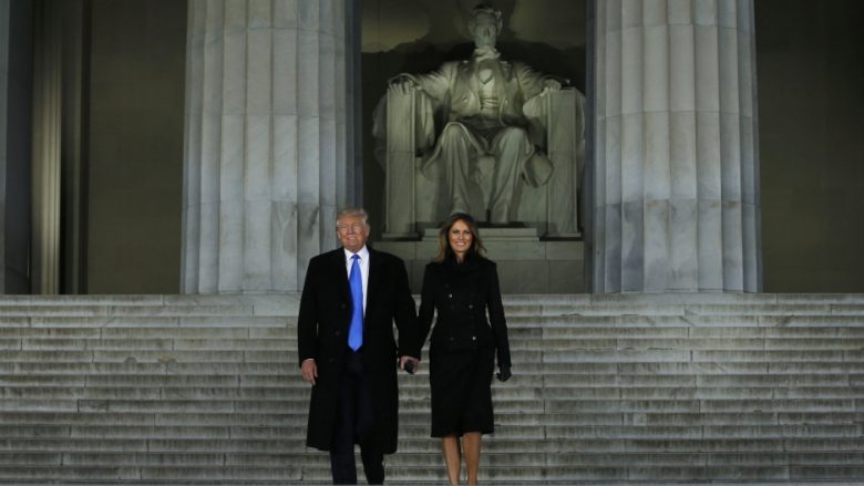 Sondazh: 53 për qind e republikanëve mendojnë se Trump është më i mirë se Abraham Lincoln