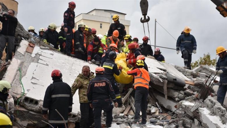 Përfundon operacioni i kërkim-shpëtimit për viktimat e tërmetit në Shqipëri – konfirmohen 51 viktima, rreth dy mijë të plagosur e qindra ndërtesa janë dëmtuar