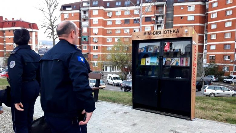 Mini-bibliotekat e kryeqytetit në shënjestër të vandalistëve, kujt po i pengojnë ato?