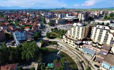 Ambasadorë nga vende të ndryshme të botës vizitojnë Gjakovën