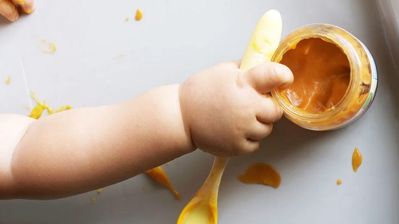 Këto ushqime mund të jenë të rrezikshme për beben tuaj