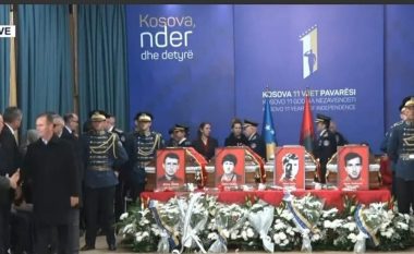 Limaj: Katër heronjtë e kombit dhe dëshmorët janë themeli i lirisë së Kosovës
