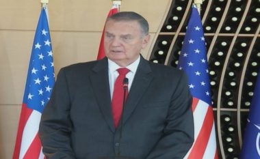 Gjenerali amerikan për 5G: Udhëheqësit e Shqipërisë duhet të vendosin se kujt do t’i besojnë