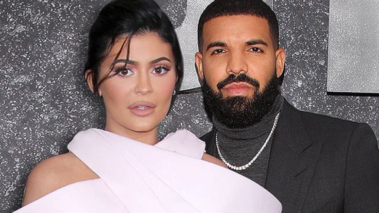 Kylie Jenner ka kaluar çaste romantike me reperin Drake – dyshohet se janë në lidhje