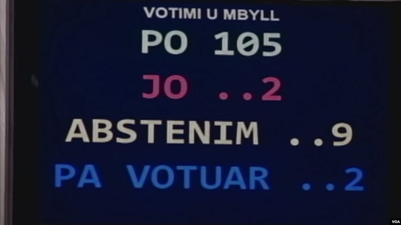 Debati për Kushtetuesen, Parlamenti voton 2 anëtarët e rinj