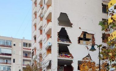 Shkatërrohen pallatet nëpër qytetin e Durrësit
