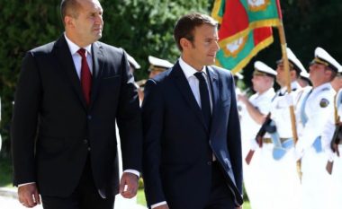 Emmanuel Macron zemëron bullgarët