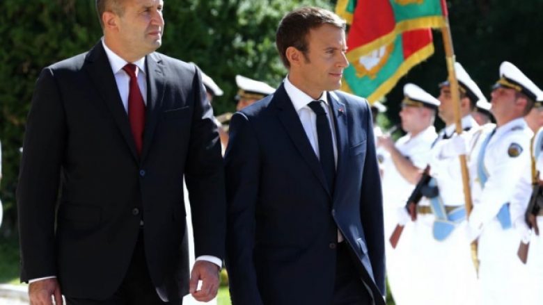 Emmanuel Macron zemëron bullgarët