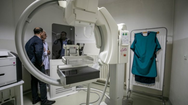 Spitali i Ferizajt pajiset për herë të parë me mamograf
