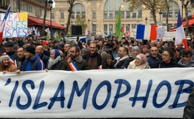 Marsh kundër islamofobisë në Paris