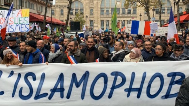 Marsh kundër islamofobisë në Paris