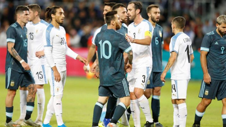 Katër gola të shënuara dhe shumë spektakël në mes Argjentinës dhe Uruguait që përfundoi pa fitues