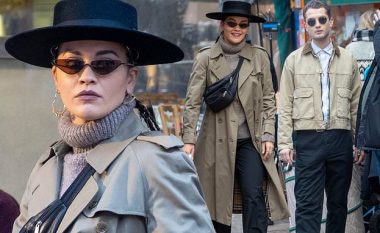 Rita Ora duket elegante me pallto dhe kapele në kokë, ndërsa vazhdon xhirimet e filmit "Twist"