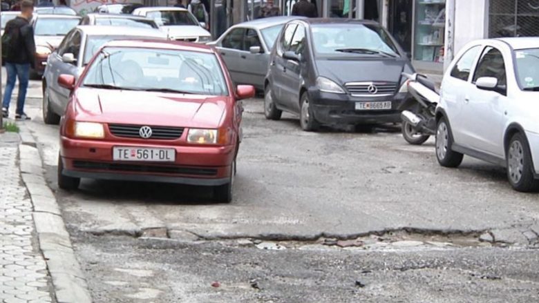 Tetovë, edhe rrugët dytësore në gjendje të mjerueshme